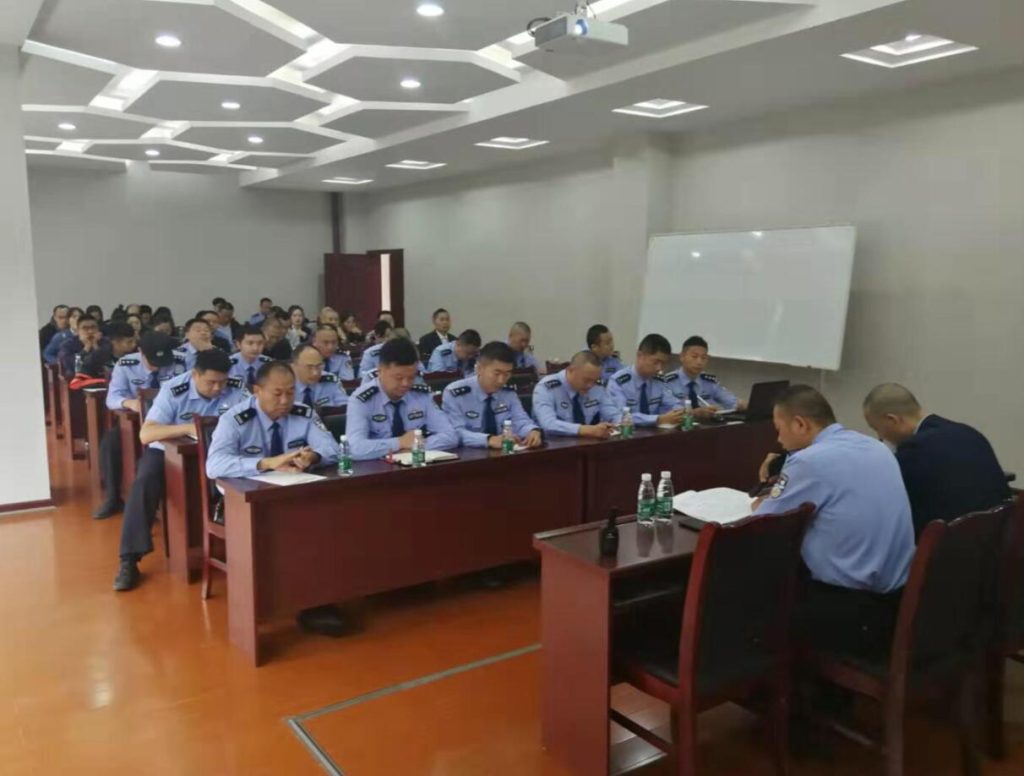 大邑县公安局在公司大邑园区召开“保平安、迎大庆”易制爆危化品安全管理现场会 大邑县公安局在公司大邑园区召开“保平安、迎大庆”易制爆危化品安全管理现场会